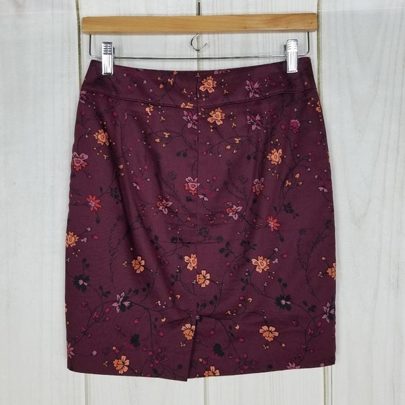 Ann Taylor LOFT Maroon Pink Print Mini Skirt - Picture 2 of 8